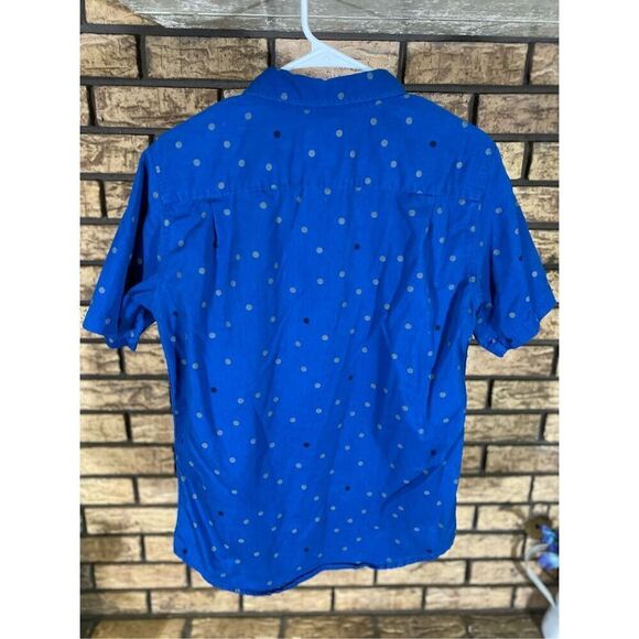 Modern Amusement Button Up Top - Picture 2 of 6